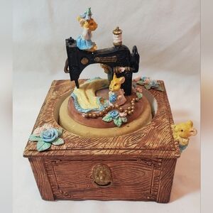 Musical Sewing Machine Mice Vtg San Francisco Music Box "Doe A Deer" Taiwan